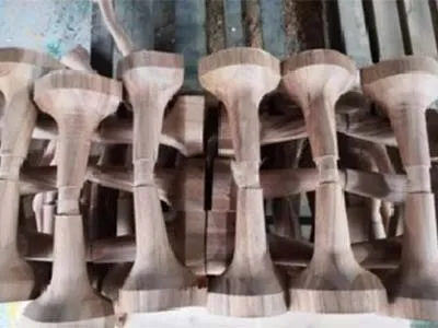مركز تشغيل CNC متطور ذو خمسة محاور وثمانية رؤوس